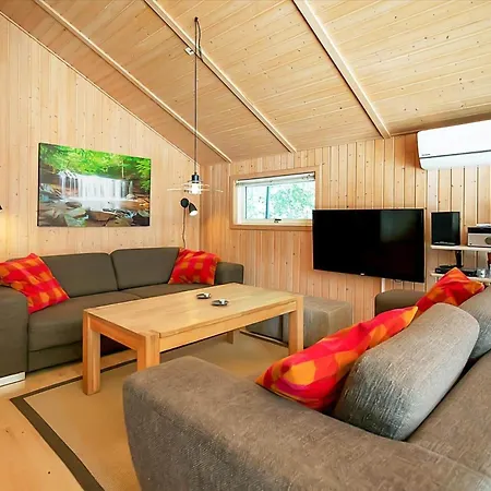 13313-hojby-manestien-61 *